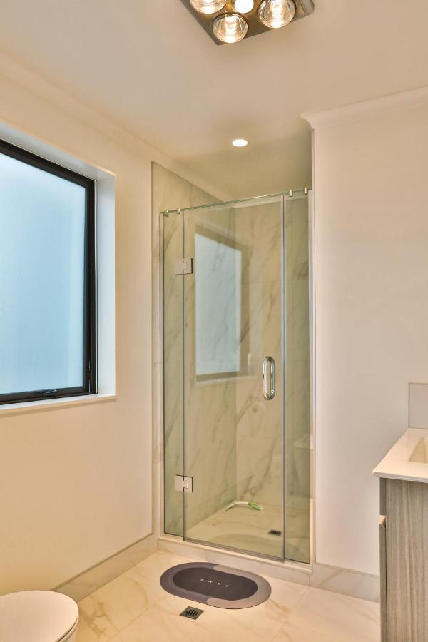 Amazing The Waikato River-View Brand New Villa With 4 Bedrooms Hamilton Exteriér fotografie